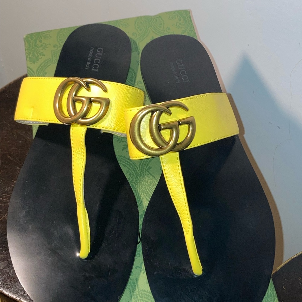Gucci Yellow and Black Sandals with Iconic GG Logo